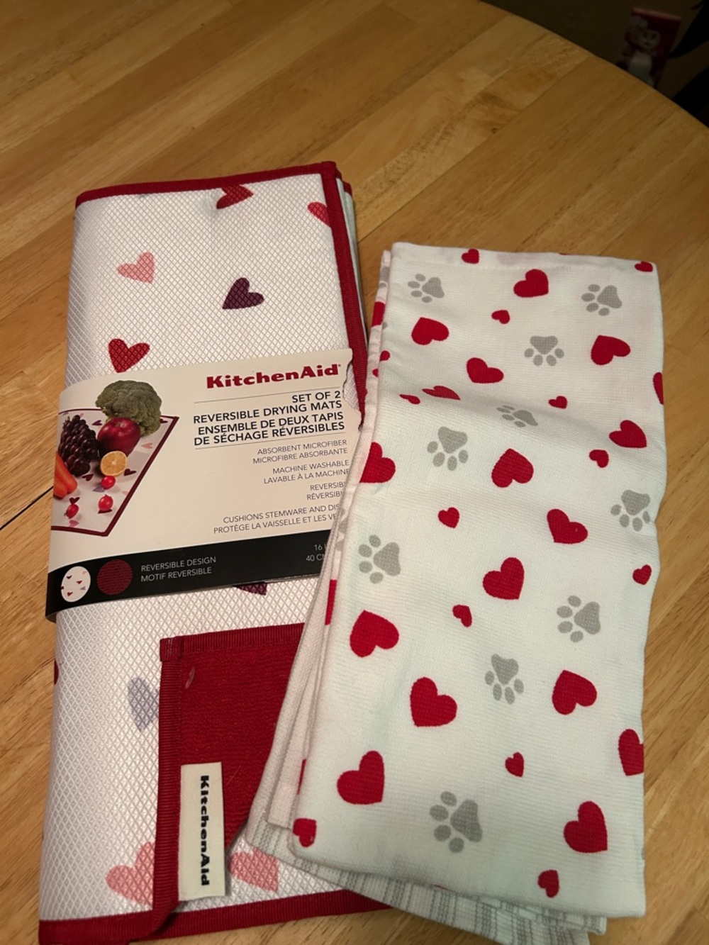KitchenAid Drying Mat and two Kitchen Towels. New. Hearts and paw prints.